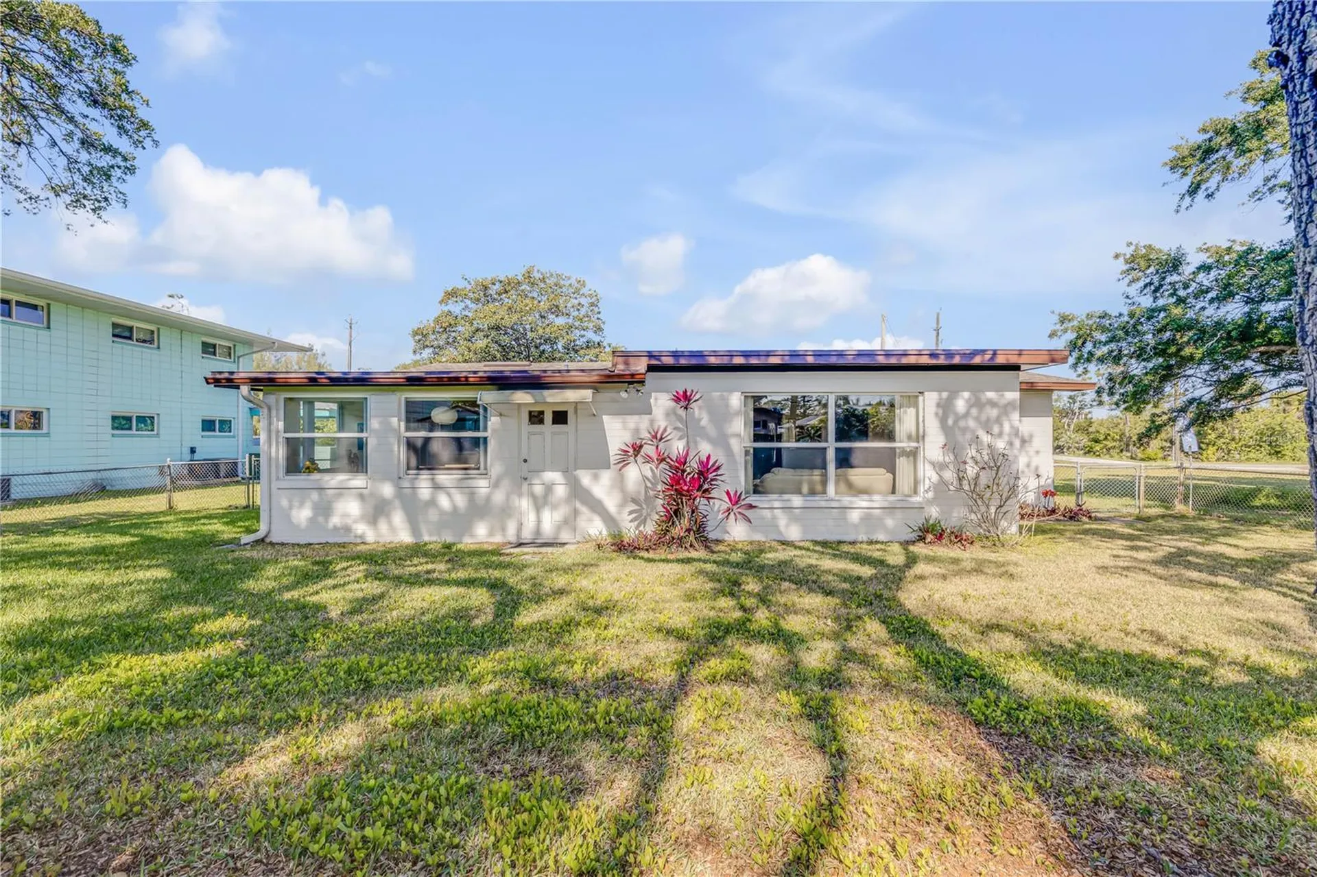535 S Peninsula Avenue New Smyrna Beach FL 32169
