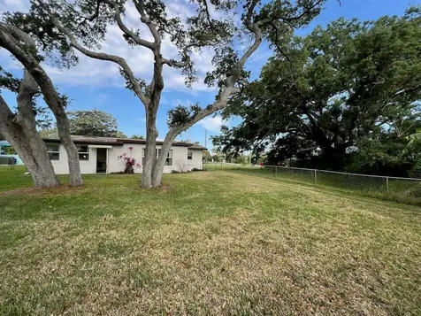 535 S Peninsula Avenue New Smyrna Beach FL 32169