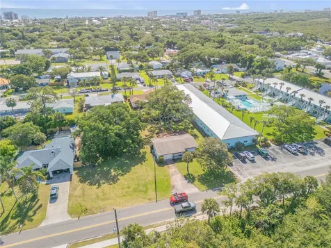 535 S Peninsula Avenue New Smyrna Beach FL 32169