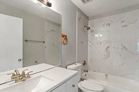 4104 Waterside Island Court Tampa FL 33617