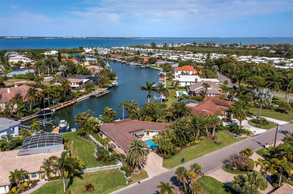 5930 Emerald Harbor Drive Longboat Key FL 34228