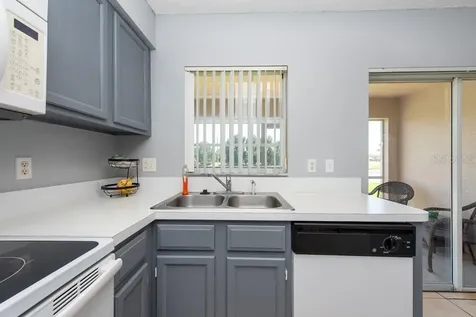 645 Kensington Lake Circle Brandon FL 33511