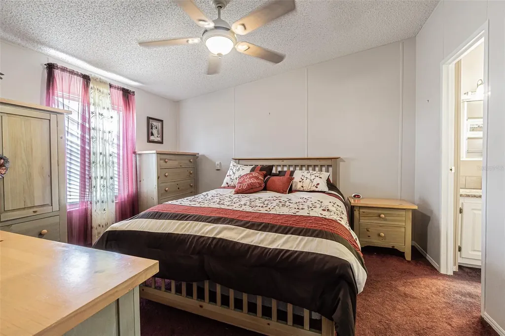 37607 Neukom Avenue Zephyrhills FL 33541