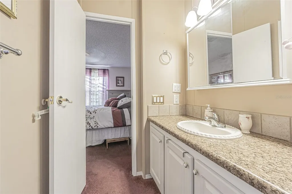 37607 Neukom Avenue Zephyrhills FL 33541