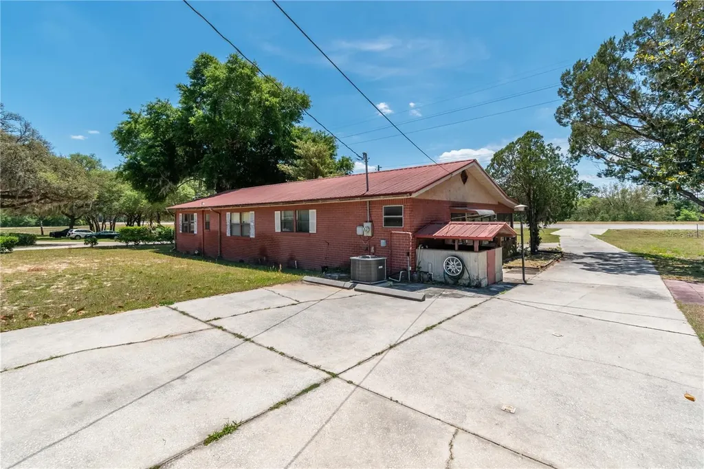 1410 State Road 20 Interlachen FL 32148