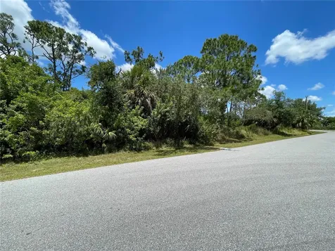 468 Kellstadt Street NW Port Charlotte FL 33952