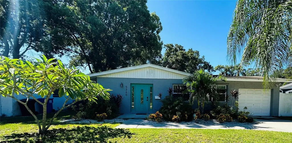 5360 13th Avenue N St Petersburg FL 33710
