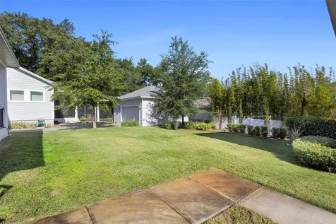 221 Hillcrest Drive Oviedo FL 32765