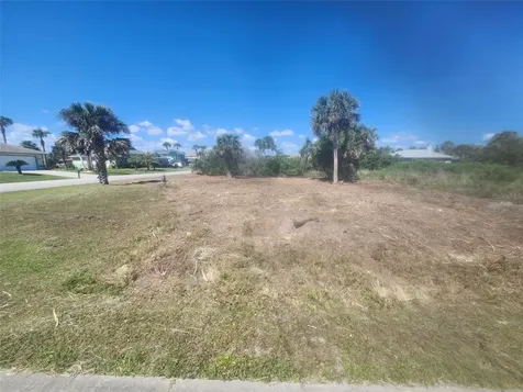 24 Mahoe Drive S Palm Coast FL 32137