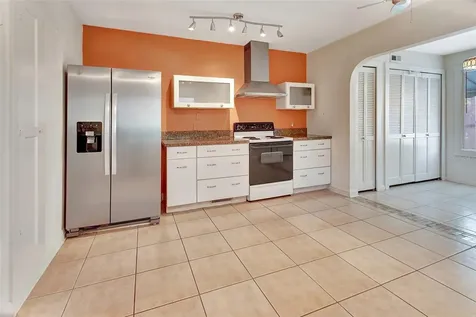 130 N Garfield Avenue Deland FL 32724