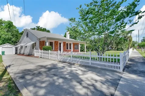 130 N Garfield Avenue Deland FL 32724