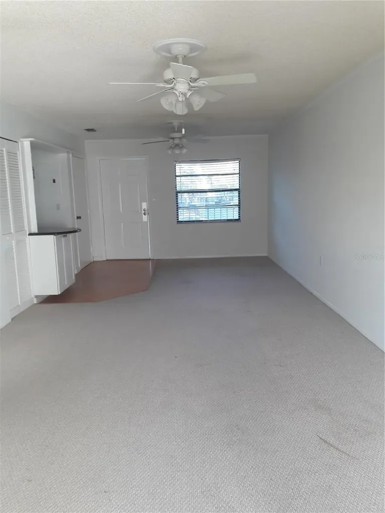 101 Lake Avenue NE Largo FL 33771