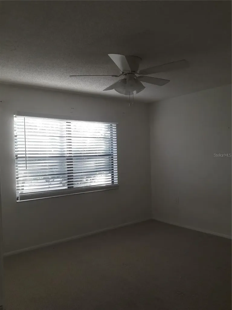 101 Lake Avenue NE Largo FL 33771