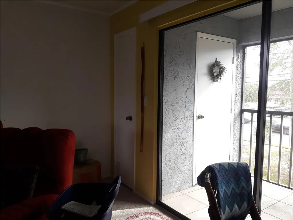 101 Lake Avenue NE Largo FL 33771