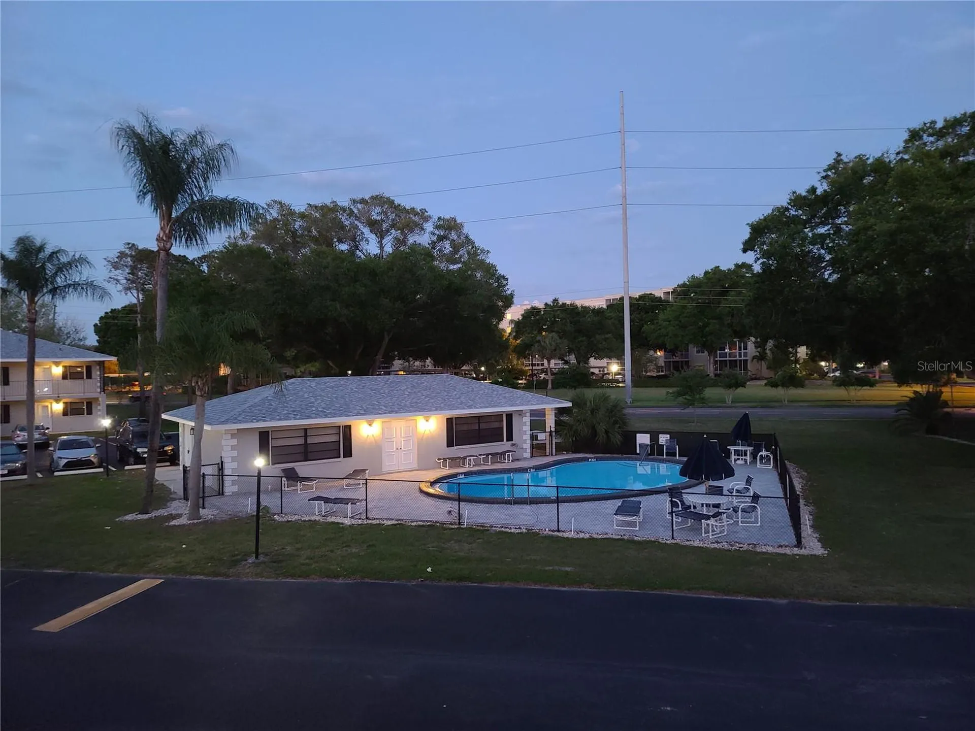 101 Lake Avenue NE Largo FL 33771