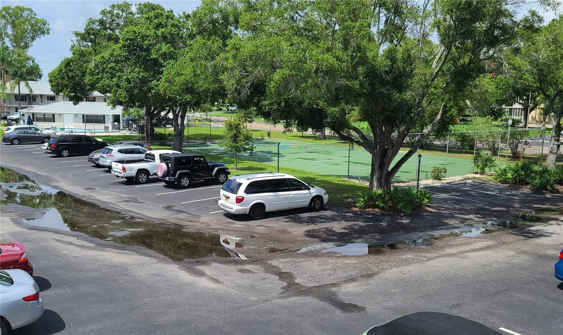 101 Lake Avenue NE Largo FL 33771