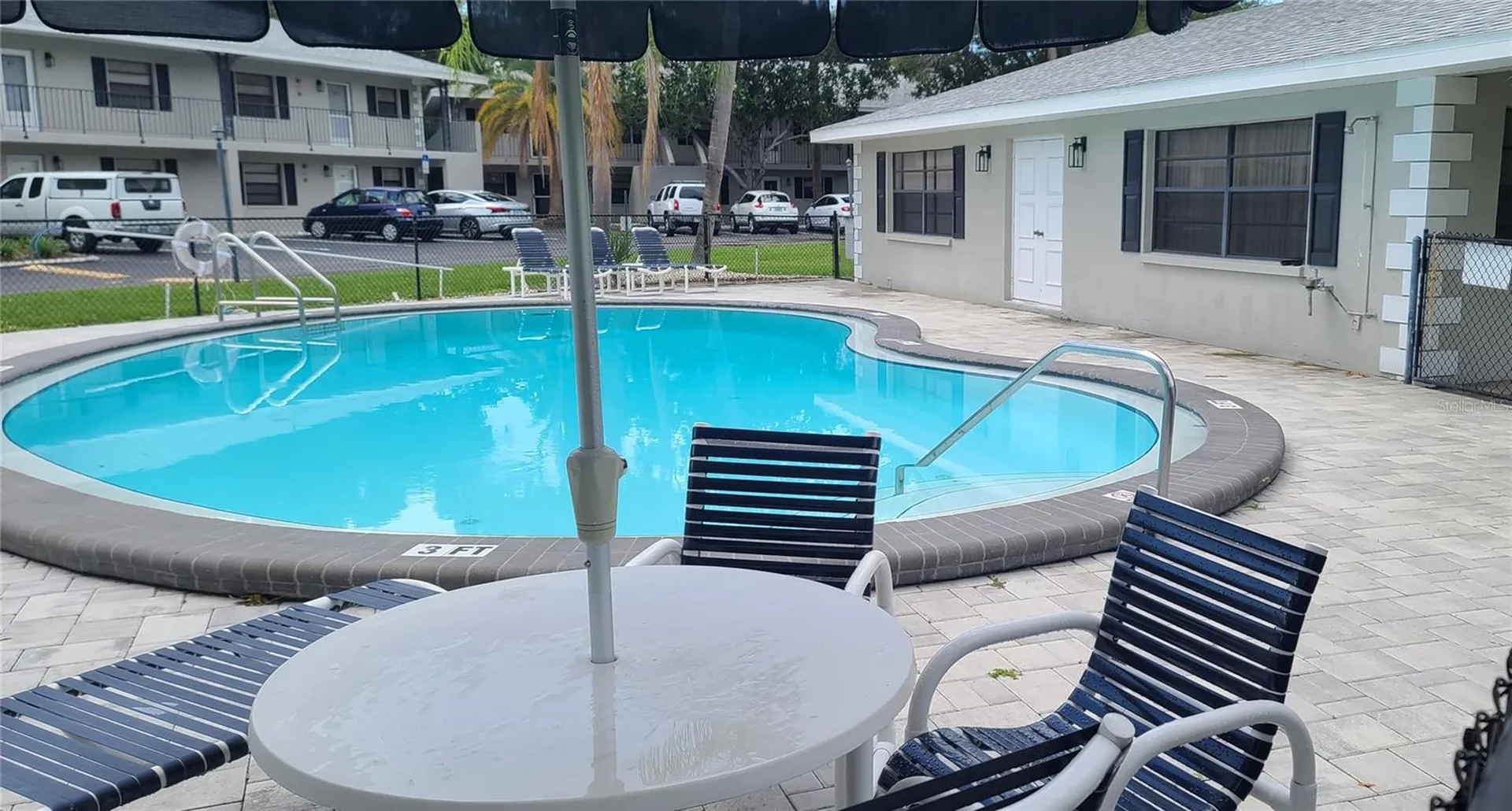 101 Lake Avenue NE Largo FL 33771