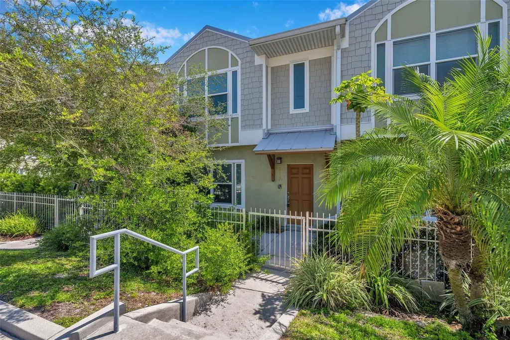 117 N Betty Lane Clearwater FL 33755
