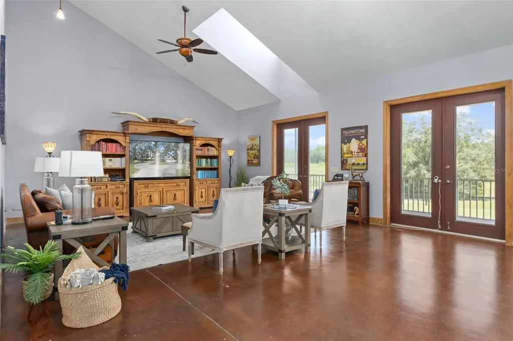 8123 S Lecanto Highway Lecanto FL 34461