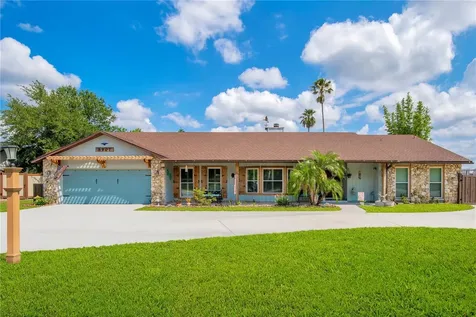 8907 Oriente Street Orlando FL 32825