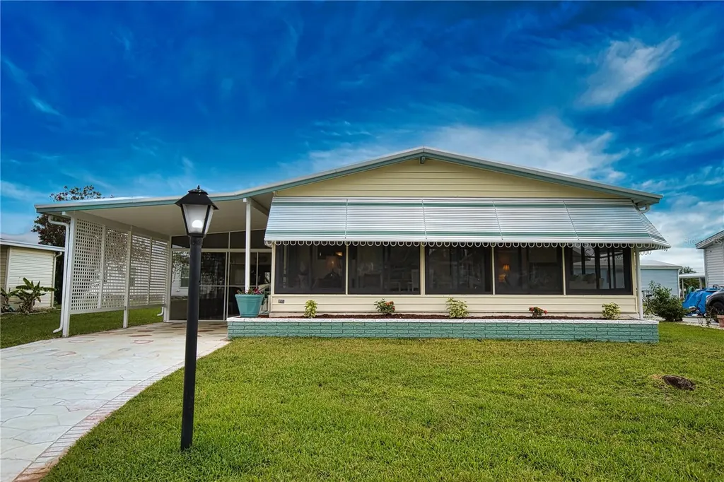 914 Iglesia Drive North Port FL 34287