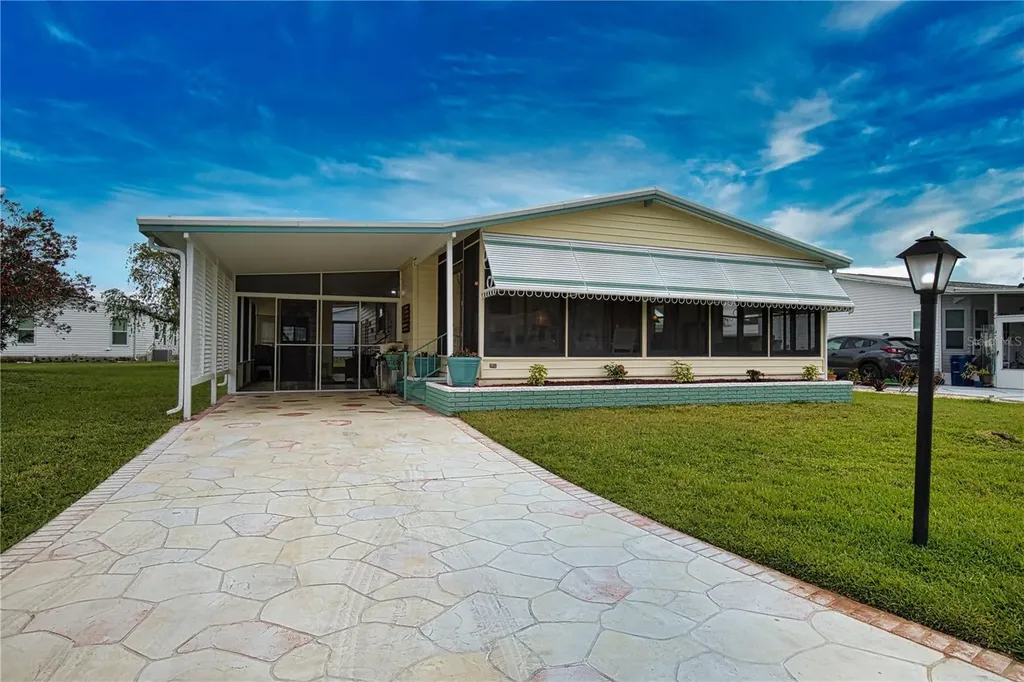 914 Iglesia Drive North Port FL 34287