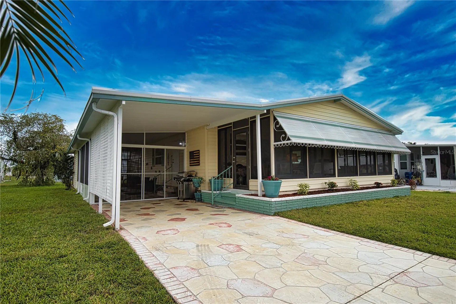 914 Iglesia Drive North Port FL 34287
