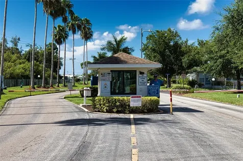 914 Iglesia Drive North Port FL 34287
