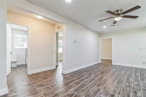 1695 NE 19th Place Gainesville FL 32609