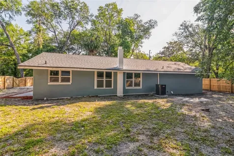 1695 NE 19th Place Gainesville FL 32609