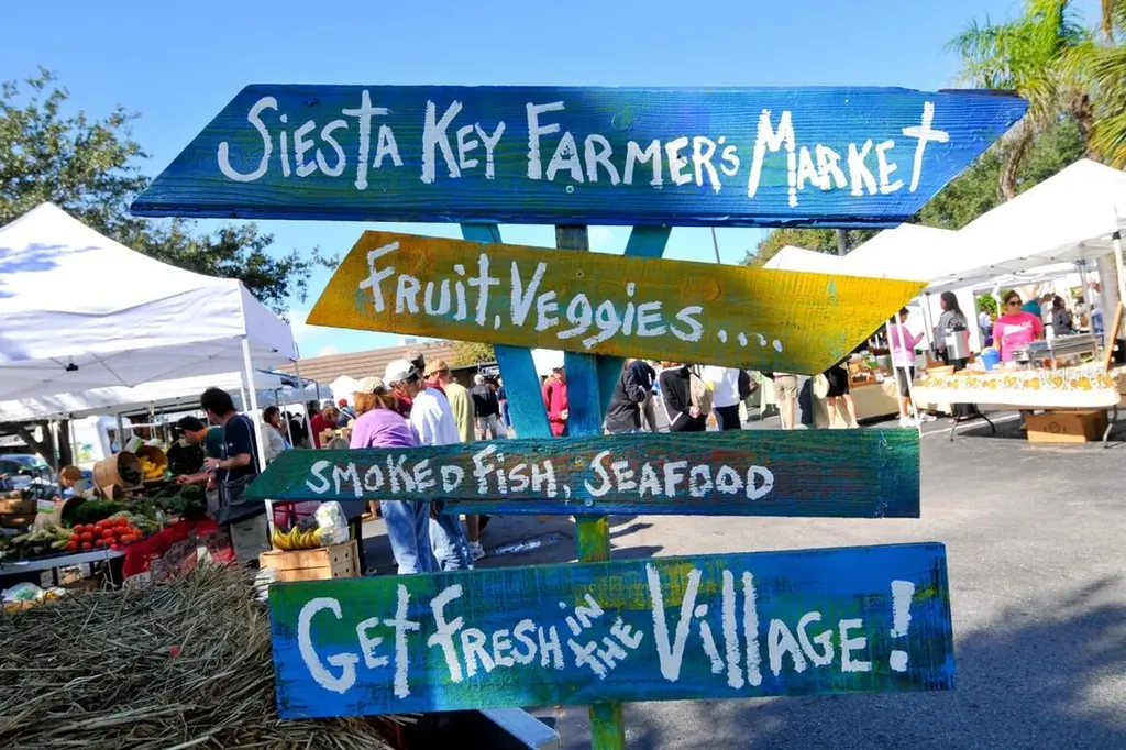 84 Avenida Veneccia Sarasota FL 34242