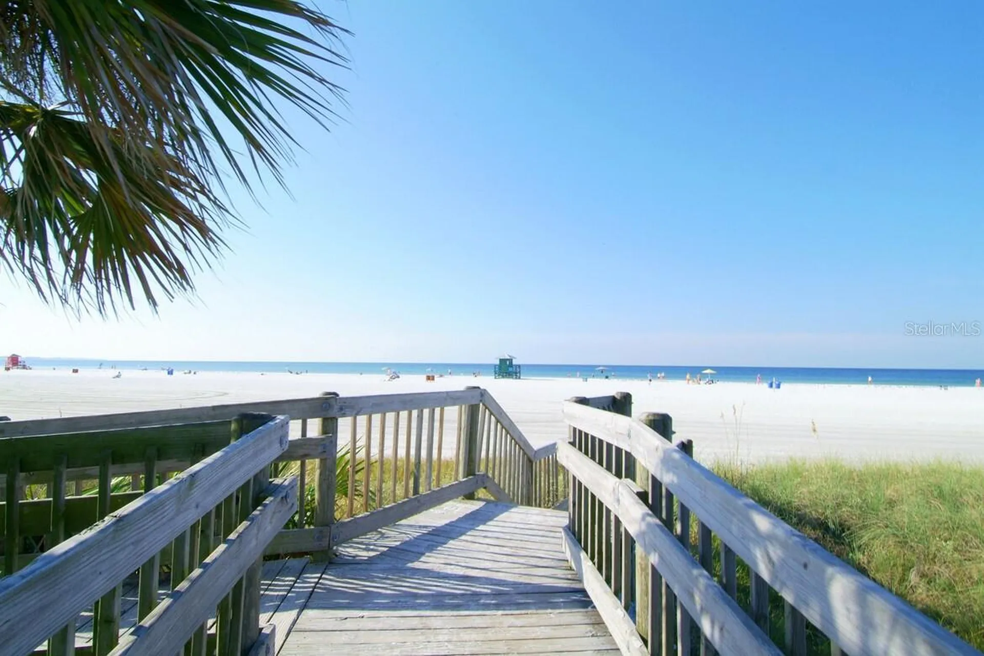 84 Avenida Veneccia Sarasota FL 34242