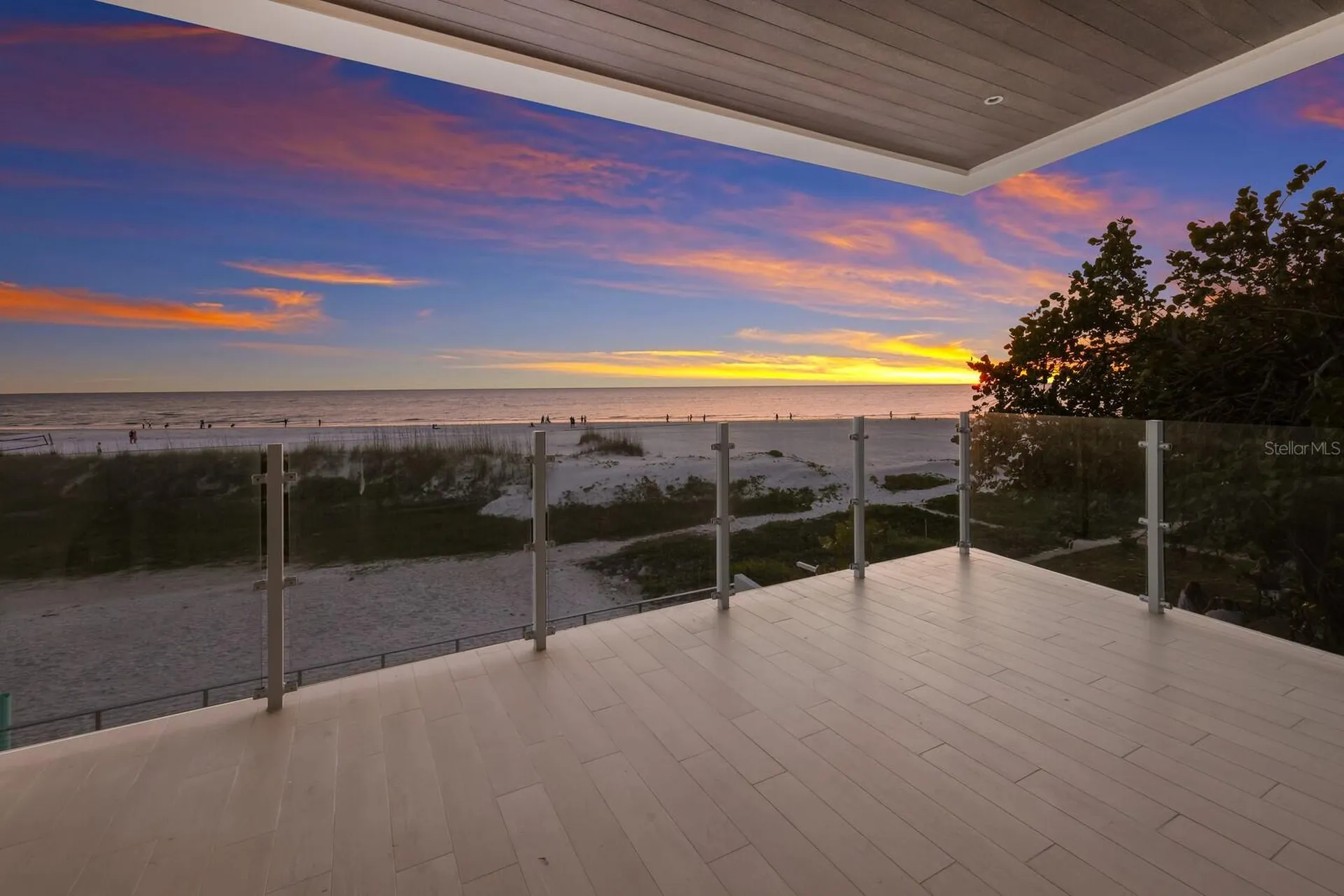 84 Avenida Veneccia Sarasota FL 34242