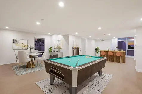 84 Avenida Veneccia Sarasota FL 34242