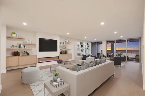 84 Avenida Veneccia Sarasota FL 34242