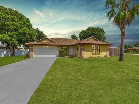 1437 SE 30th Terrace Cape Coral FL 33904
