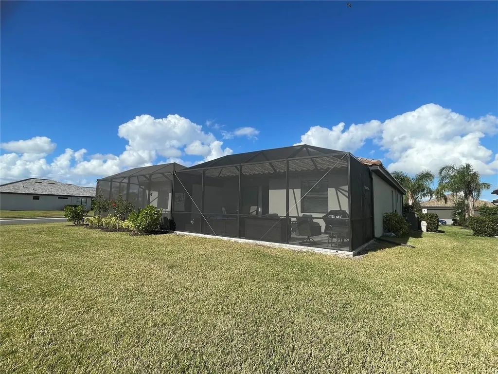 15950 Clear Skies Place Bradenton FL 34211