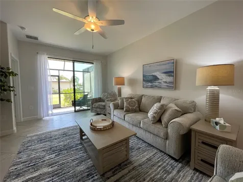 15950 Clear Skies Place Bradenton FL 34211