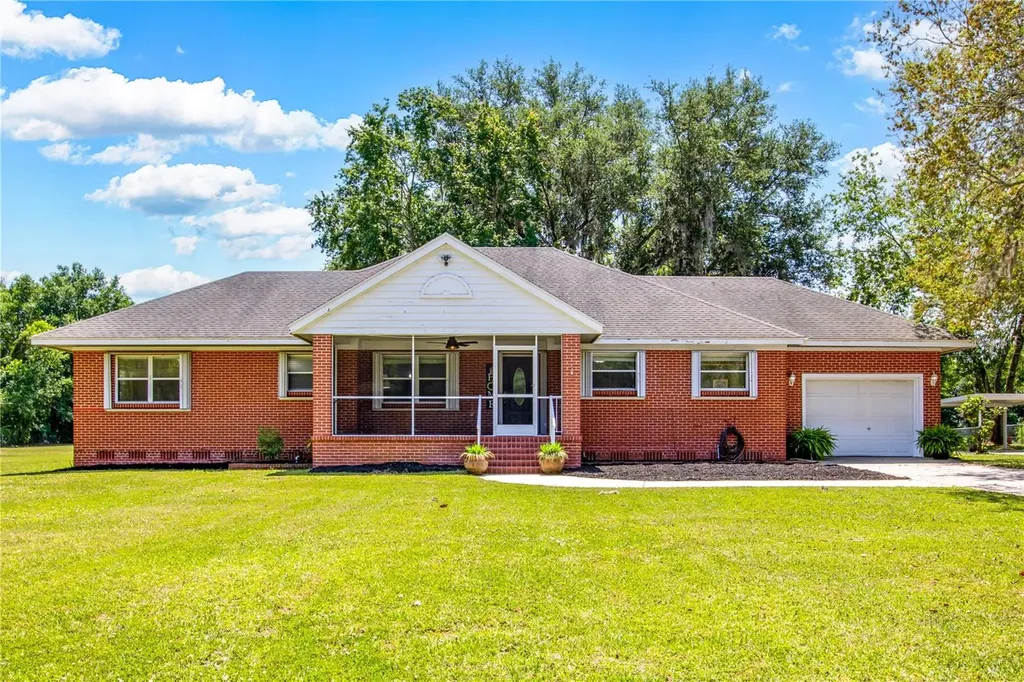 620 NE 3rd Street Lake Butler FL 32054
