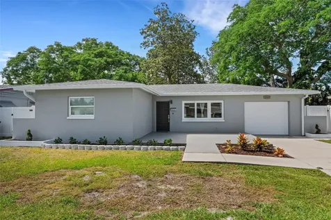 5540 14th Avenue N St Petersburg FL 33710