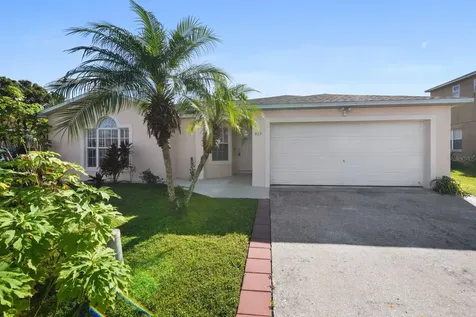 829 Palermo Court Kissimmee FL 34758