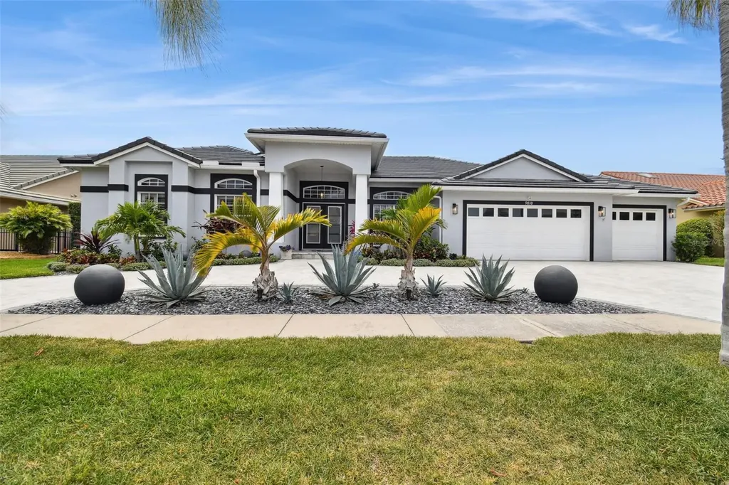 9810 Bay Island Drive Tampa FL 33615