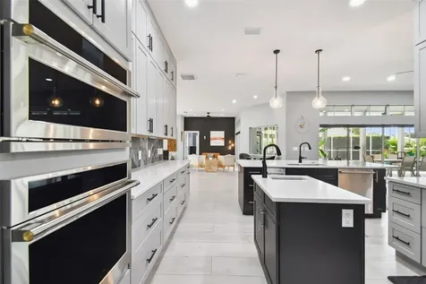 9810 Bay Island Drive Tampa FL 33615
