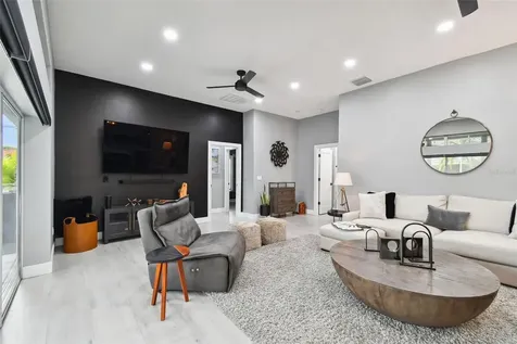 9810 Bay Island Drive Tampa FL 33615