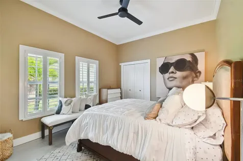 9810 Bay Island Drive Tampa FL 33615