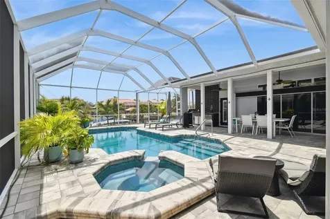 9810 Bay Island Drive Tampa FL 33615