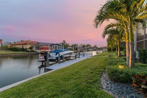 9810 Bay Island Drive Tampa FL 33615