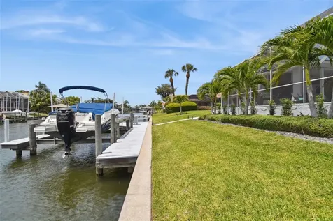 9810 Bay Island Drive Tampa FL 33615