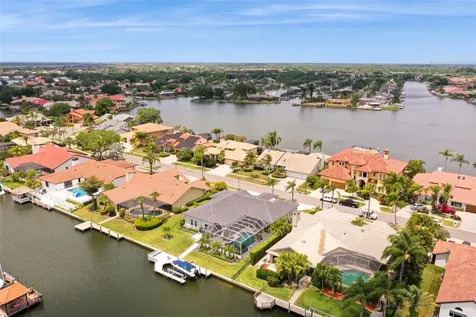 9810 Bay Island Drive Tampa FL 33615