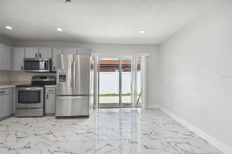 2112 E Navajo Avenue Tampa FL 33612